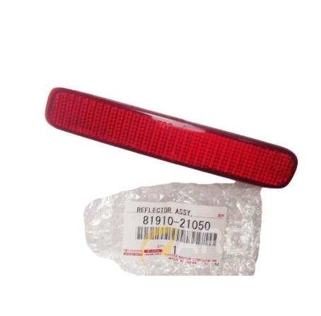 TOYOTA VERSO SAĞ ARKA TAMPON REFLEKTÖRÜ 2004-2008